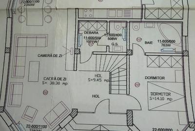 Casă cu 4 camere în Central