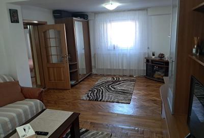 Casă cu 5 camere cu Teren 778 Mp în Palazu Mare - 3