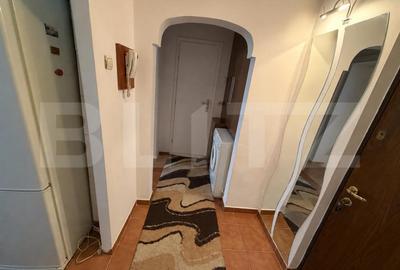 Apartament cu 2 camere decomandat în 1 Mai