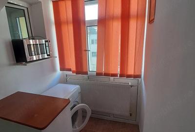Garsonieră decomandată în Nicolina - 3