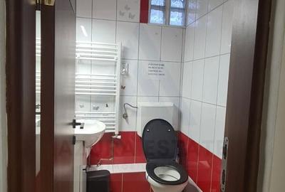 Spațiu comercial, de 82 mp, în Central - 9