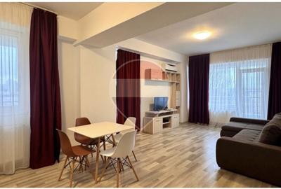 Apartament cu 3 camere decomandat, mobilat în Central