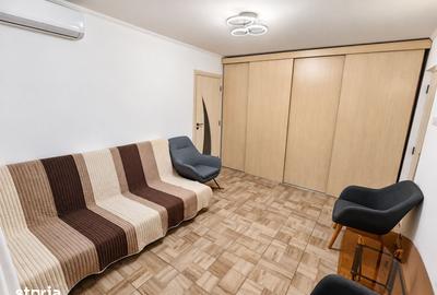 Apartament cu 2 camere semidecomandat în Tei