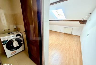 Apartament cu 4 camere în Cetate