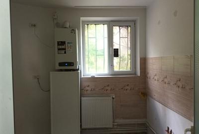 Apartament cu 3 camere decomandat în Central - 1