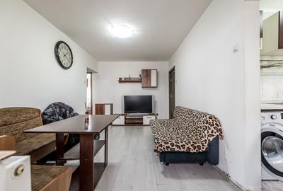 Apartament cu 3 camere semidecomandat în Fortuna