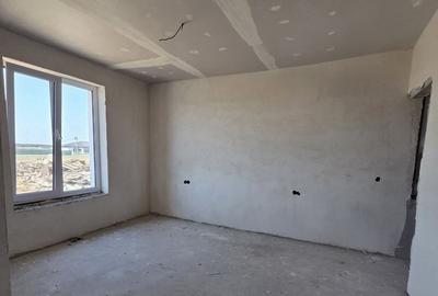 Casă cu 4 camere în Cihei