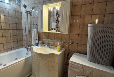 Apartament cu 2 camere decomandat în Floreasca