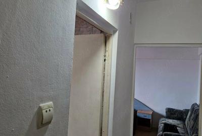 Garsonieră decomandată în Central - 1