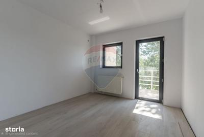 Casă cu 4 camere în Bucium - 8