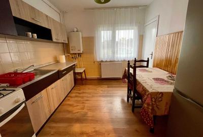 Apartament cu 2 camere decomandat în Plopilor - 8