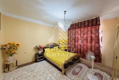 Casă individuală cu 5 camere cu Teren 225 Mp în Fratelia - 1
