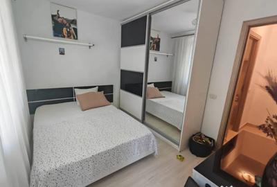 Apartament cu 3 camere decomandat, mobilat în Poarta 6 - 3