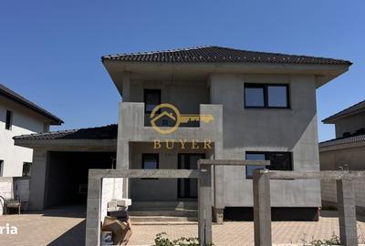 Casă cu 4 camere în Șelimbăr