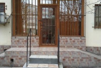 Apartament cu 2 camere semidecomandat în Tomis Nord