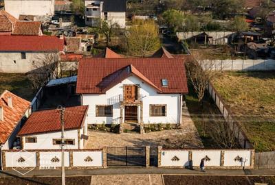 Casă individuală cu 6 camere cu Canalizare în Bujac - 1