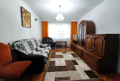 Apartament cu 3 camere decomandat în Decebal