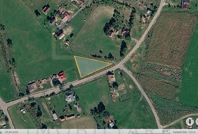 Teren de 1340 mp, în Mociu