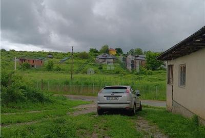 Casă cu 3 camere cu Teren 616 Mp în Bârnova - 1