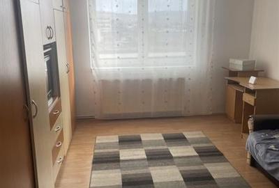 Garsonieră decomandată în Gării - 2