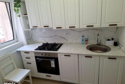 Apartament cu 3 camere decomandat în Ultracentral