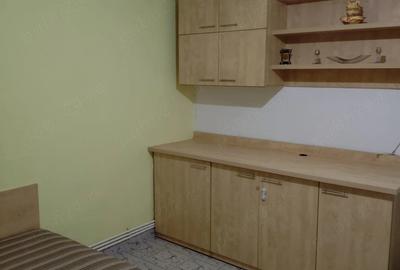 Garsonieră decomandată în Central - 4