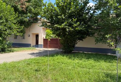 Casă cu 3 camere în Central - 8
