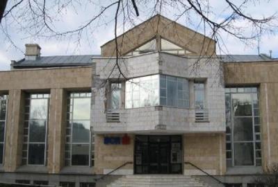 Spațiu comercial, în Central