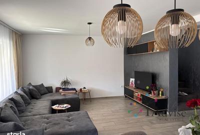 Casă cu 4 camere cu Teren 300 Mp în Central