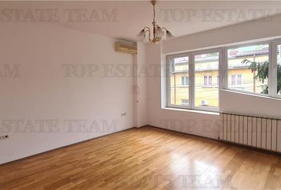 Casă individuală cu 9 camere cu Teren 358 Mp în Domenii - 11