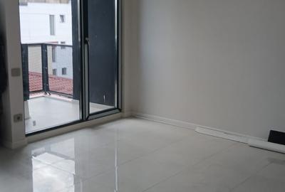Apartament cu 3 camere decomandat în Iancu Nicolae
