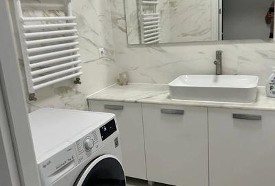 Garsonieră decomandată în 13 Septembrie