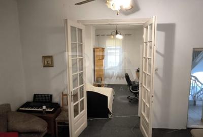 Apartament cu 6 camere decomandat, mobilat în P-ța Universității - 4