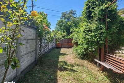 Casă cu 3 camere în Picioru Lupului