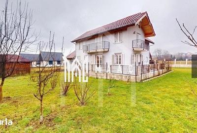 Casă cu 4 camere cu Teren 1000 Mp în Central