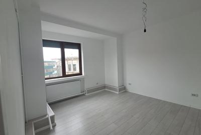 Apartament cu 4 camere decomandat în Moșilor - 10