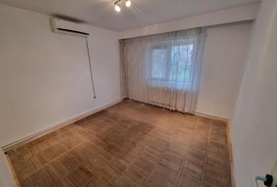 Apartament cu 3 camere decomandat în Poarta 6 - 2