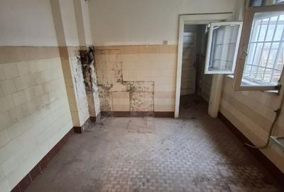Casă cu 6 camere cu Teren 200 Mp în Exterior Vest - 4