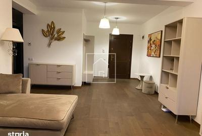 Apartament cu 3 camere în Sub Arini