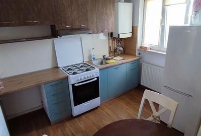 Apartament cu 2 camere decomandat în Micro 16 - 1