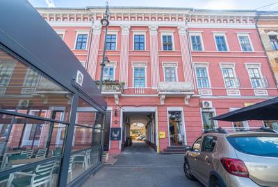 Apartament cu 2 camere semidecomandat în Ultracentral