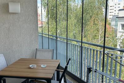 Apartament cu 4 camere decomandat, mobilat în Capitale - 11