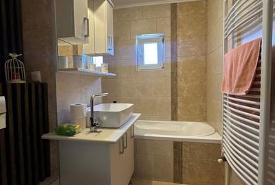 Apartament cu 3 camere decomandat în Micro 16 - 10