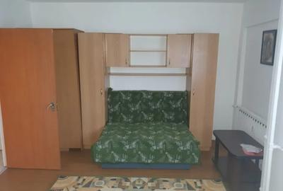 Garsonieră semidecomandată în Titan - 2