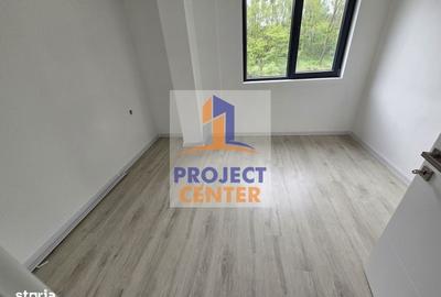 Apartament cu 3 camere decomandat în Prundu