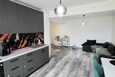 Apartament cu 3 camere decomandat, mobilat în Palazu Mare