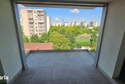 Apartament cu 3 camere decomandat în Berceni