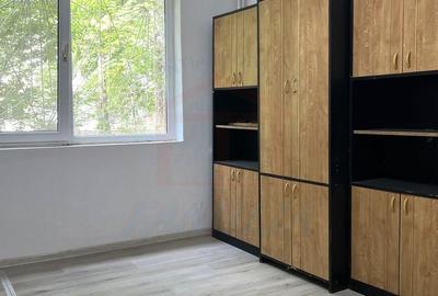 Garsonieră decomandată în Micro 19 - 1