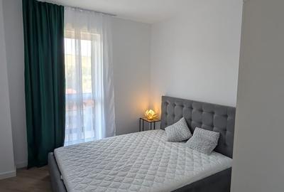Apartament cu 3 camere semidecomandat în Florești