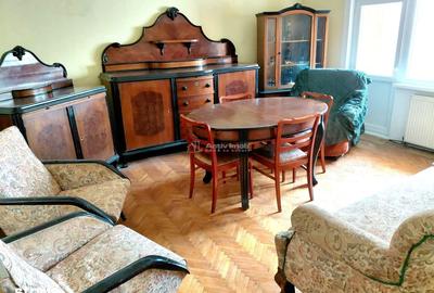 Apartament cu 3 camere decomandat în Traian